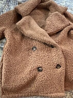 Cozy Teddy Faux Shearling Peacoat in Camel